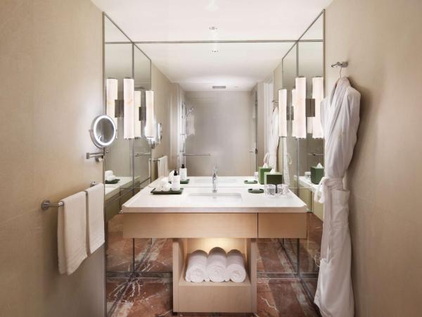 Conrad Singapore Orchard : photo 3 de la chambre chambre lit king-size deluxe