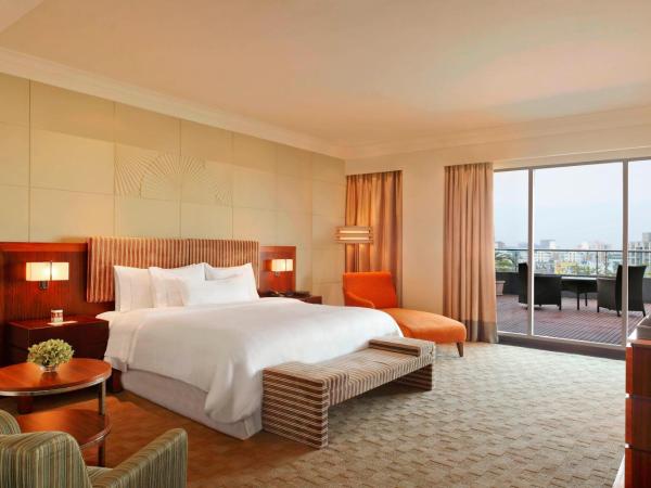 The Westin Pune Koregaon Park : photo 5 de la chambre 1 king bed, executive lounge access, large balcony, large room