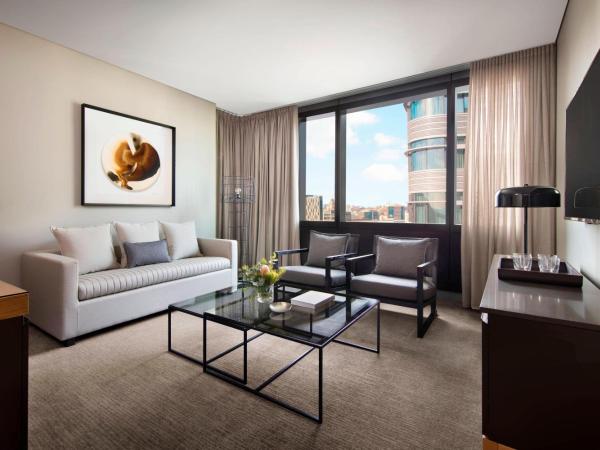 Four Points by Sheraton Sydney, Central Park : photo 3 de la chambre suite exécutive 1 chambre avec canapé-lit king-size