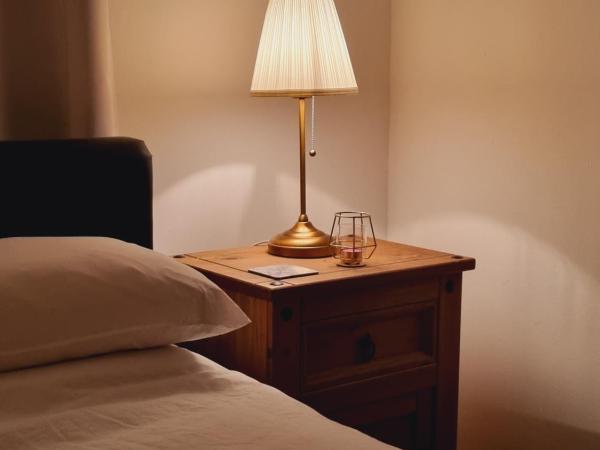 Beautiful Double Room In Acton, West London : photo 3 de la chambre chambre double - vue sur jardin