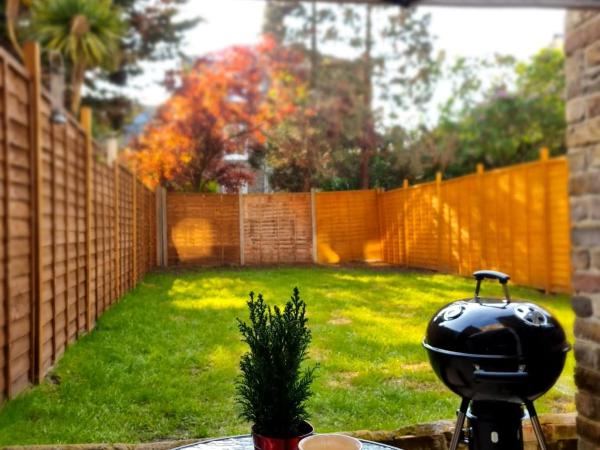 Beautiful Double Room In Acton, West London : photo 7 de la chambre chambre double - vue sur jardin