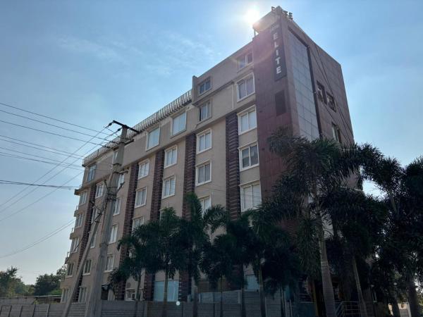 Hotel Elite By Signature Group : photo 8 de la chambre suite