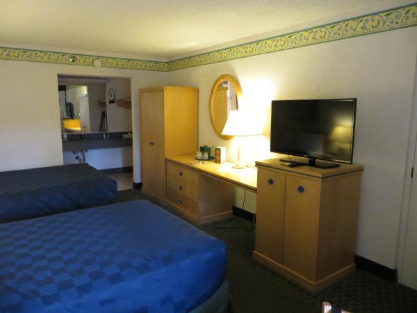 Maingate Lakeside Resort : photo 1 de la chambre chambre standard avec 2 lits doubles