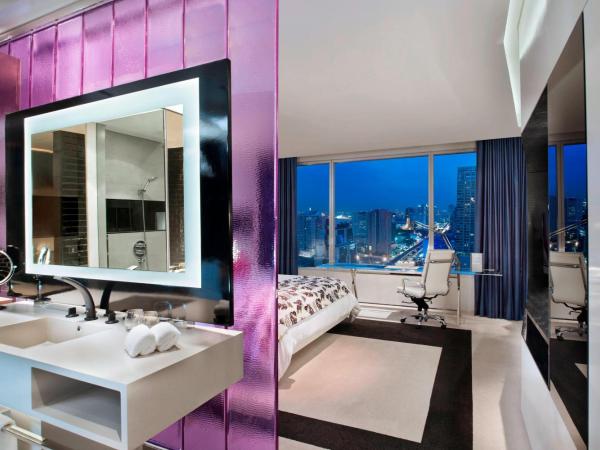 W Bangkok Hotel : photo 6 de la chambre chambre lit king-size wonderful - vue sur ville
