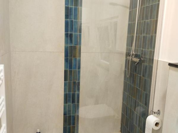 Prie De Mä : photo 5 de la chambre chambre double avec salle de bains privative