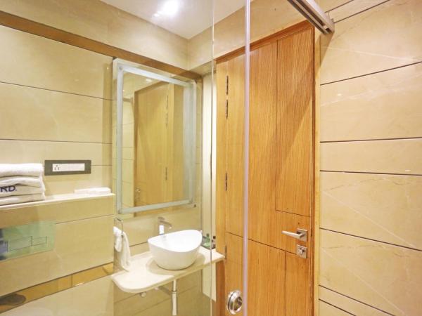 JRD Luxury-Business Hotel : photo 5 de la chambre deluxe double room with complimentary hi tea from 04pm till 06pm