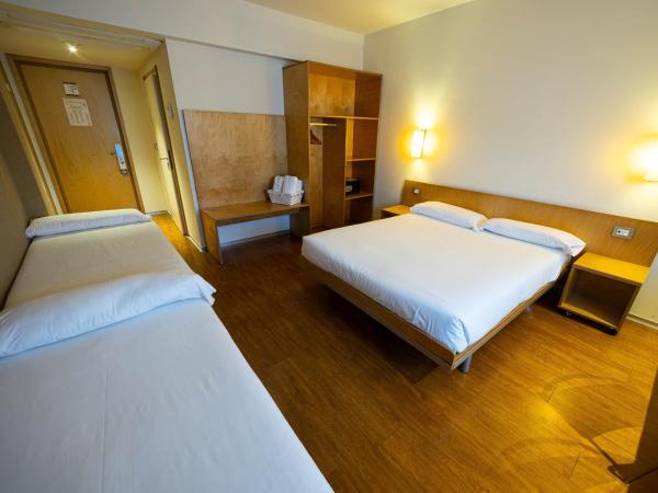 ETH Irún : photo 3 de la chambre chambre quadruple