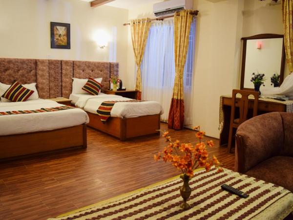 Kathmandu Prince Hotel : photo 1 de la chambre suite junior avec balcon
