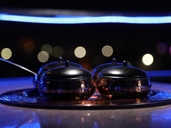 MOON NIGHT GUEST HOUSE : photo 3 de la chambre chambre double - vue sur montagne