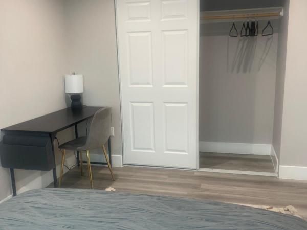 PRIVATE ROOM IN NEW APPARTMENT WITH FULL BATH : photo 3 de la chambre chambre lit queen-size deluxe