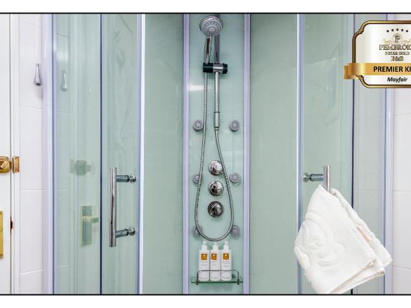 Pembroke Bed & Breakfast : photo 6 de la chambre chambre lit king-size deluxe