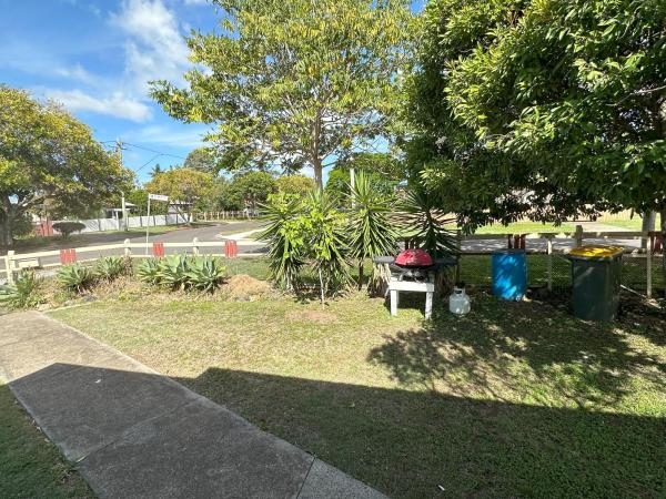 Hidden Little Gem/ Funky Corner/Boutique Granny Flat : photo 8 de la chambre chambre lits jumeaux avec balcon
