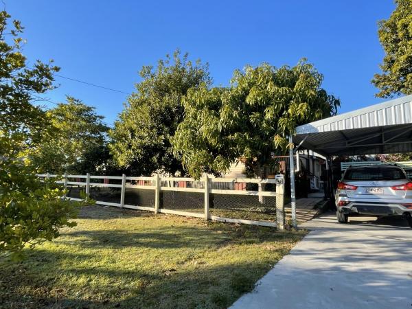 Hidden Little Gem/ Funky Corner/Boutique Granny Flat : photo 9 de la chambre chambre double - vue sur jardin