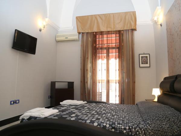 Nuovo Hotel Sangiuliano : photo 4 de la chambre chambre double supérieure avec balcon