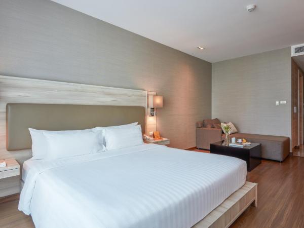 Adelphi Suites Bangkok - SHA Extra Plus : photo 5 de la chambre studio lit king-size