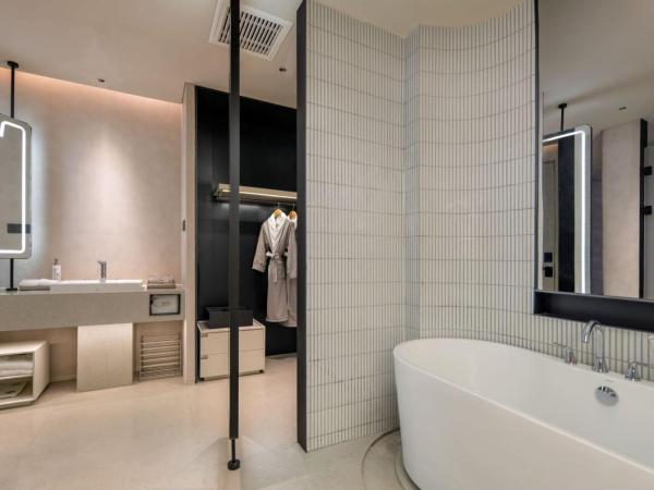 Hilton Garden Inn Nanjing Hexi Olympic Sports Center : photo 7 de la chambre chambre lits jumeaux premium