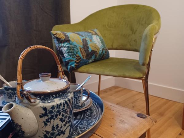 Le Banellou : photo 10 de la chambre chambre double - vue sur jardin