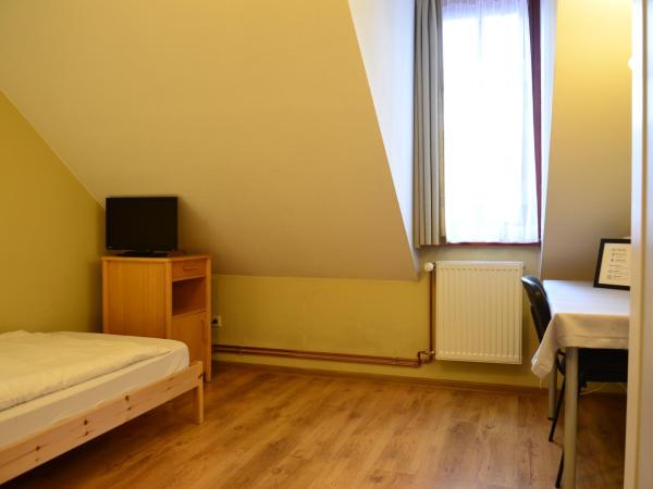 WenderEDU Business Center : photo 8 de la chambre chambre simple Économique