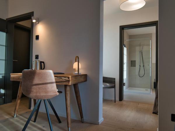 Eiger View Alpine Lodge : photo 5 de la chambre eiger suite with balcony and eiger view