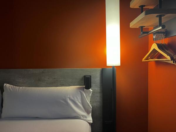 ibis budget Madrid Aeropuerto : photo 4 de la chambre chambre lits jumeaux standard