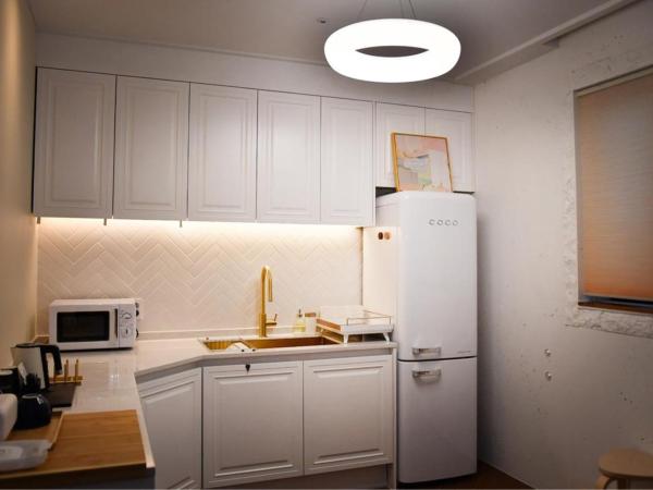 Garden Pool Villa Lee Chung Jung : photo 8 de la chambre suite - vue sur ville