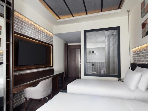 DeCamondo Galata, a Tribute Portfolio Hotel : photo 4 de la chambre banque building deluxe twin room