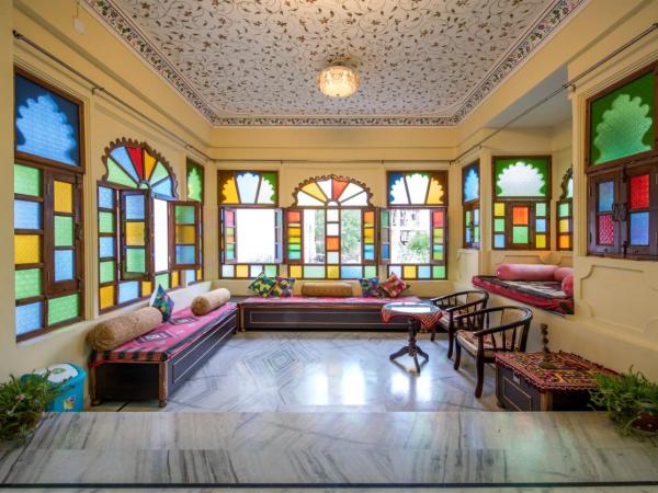 Braj Villa By Hotel Blue Moon : photo 3 de la chambre chambre double supérieure