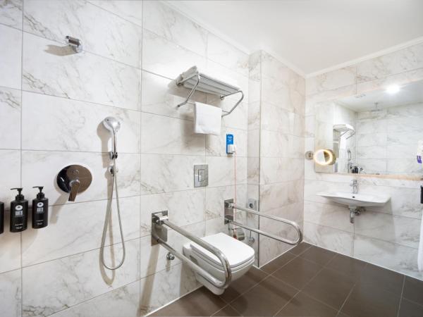 TRYP By Wyndham Istanbul Sisli Hotel : photo 10 de la chambre chambre pour personnes handicapées
