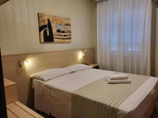 Hotel Dei Fiori : photo 1 de la chambre chambre simple