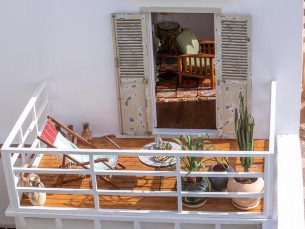 Chems Bleu : photo 10 de la chambre chambre double verte