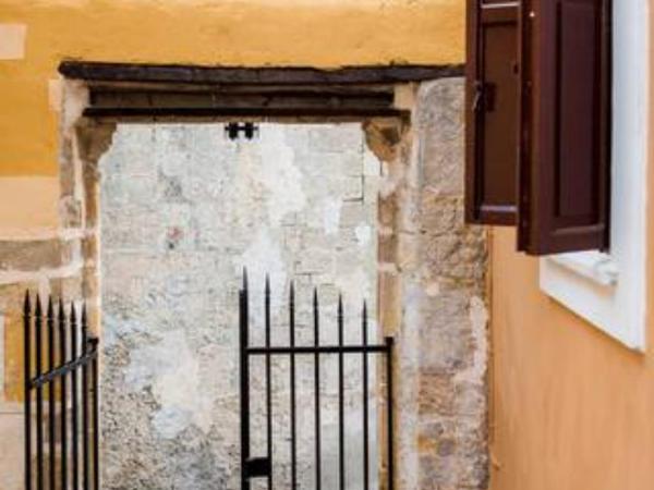 Kristina´s Apartments : photo 3 de la chambre appartement - vue sur jardin