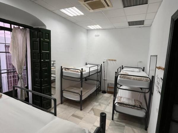San Isidoro Hostel Sevilla : photo 3 de la chambre lit dans dortoir pour femmes de 6 lits