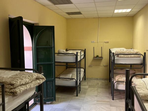 San Isidoro Hostel Sevilla : photo 1 de la chambre dortoir pour femmes 8 lits