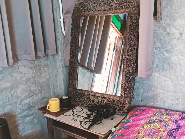 Huen Chiang Man Hostel : photo 10 de la chambre chambre double avec terrasse