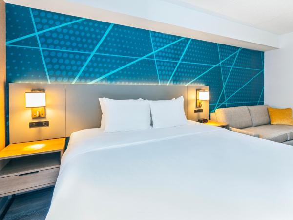 Quality Suites : photo 2 de la chambre studio lit king-size avec canapé-lit