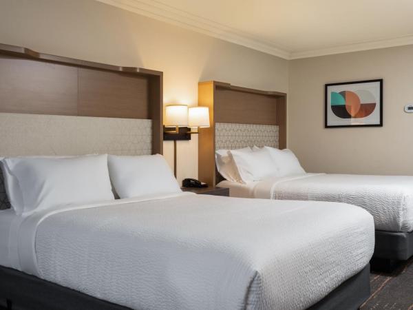 Holiday Inn Victoria - Elk Lake, an IHG Hotel : photo 4 de la chambre chambre standard avec 2 lits queen-size