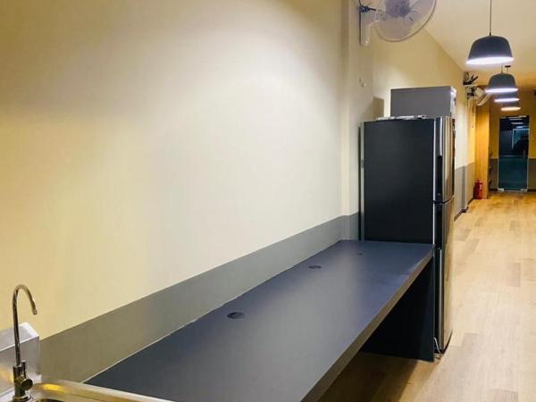 H2 Premium Backpackers : photo 7 de la chambre dortoir pour femmes de 6 lits