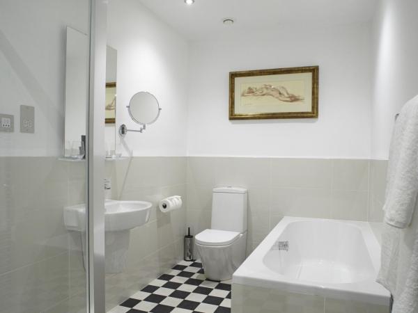24 Royal Terrace : photo 7 de la chambre studio apartment with lower ground floor access. limited views.