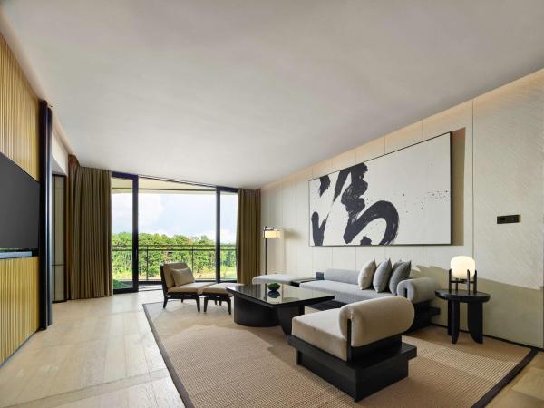 Hilton Nanjing Niushoushan : photo 2 de la chambre suite lit king-size ambassador