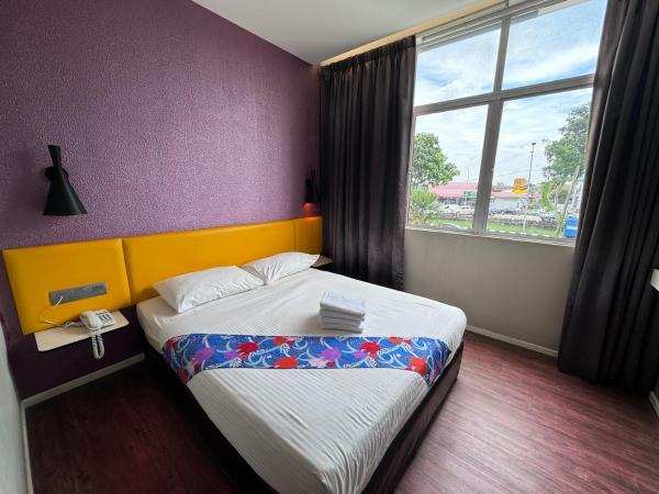 Win Win Boutique Hotel PD : photo 2 de la chambre chambre lit queen-size de luxe avec fenêtre