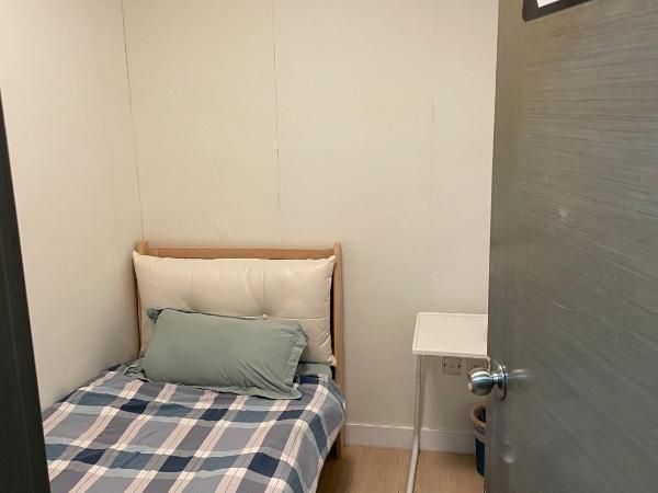 Majestic 7 Guesthouse (formerly KAT Hotel) : photo 1 de la chambre chambre simple avec salle de bains 