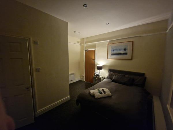 Liverpool city 5 bed house sleeps 12 : photo 7 de la chambre maison de vacances