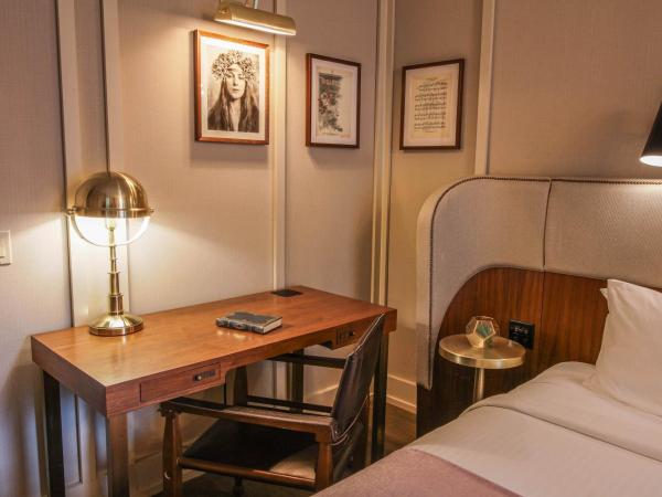 The Evelyn NoMad : photo 3 de la chambre chambre supérieure lit queen-size