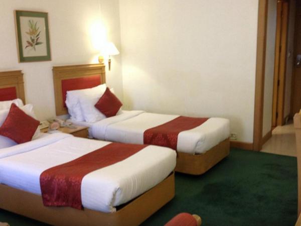 Abad Atrium : photo 6 de la chambre chambre double ou lits jumeaux supérieure