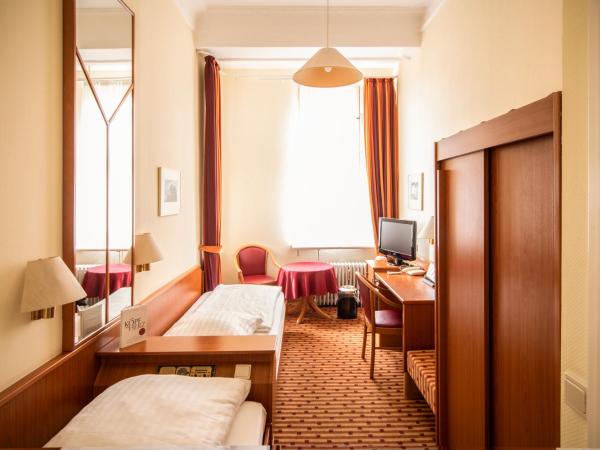 Hotel Schöneberg : photo 3 de la chambre chambre simple classique