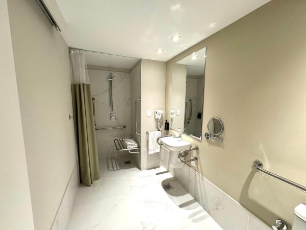 Pestana Rio Atlantica : photo 8 de la chambre chambre adaptée aux personnes handicapées