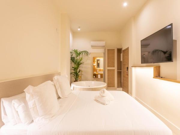 Reina Victoria Velázquez : photo 4 de la chambre double room with jacuzzy