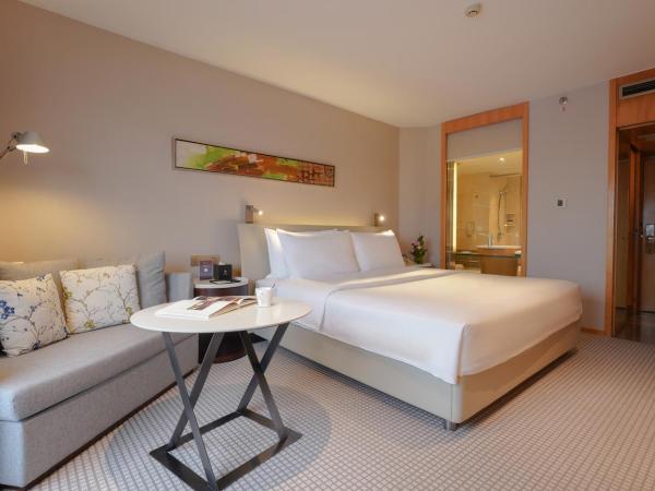 Jinling Hotel : photo 2 de la chambre jinling tower city view deluxe room