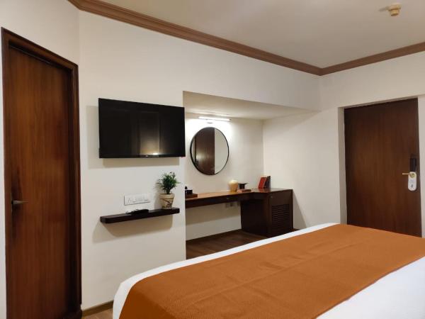 Nalapad's Hotel Bangalore International : photo 2 de la chambre chambre lit king-size