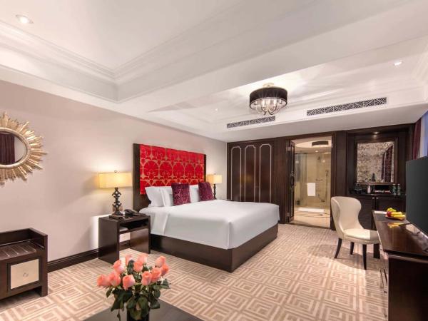 The Yangtze Boutique Shanghai - Free minibar for the first round of the day : photo 1 de la chambre art deco executive room - welcome benefits & afternoon tea *1 upon check in day per stay